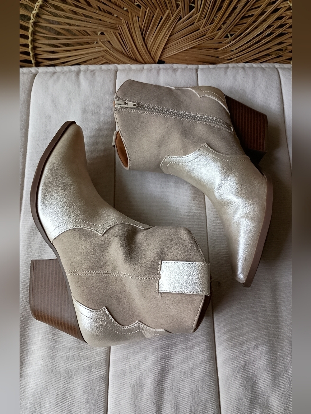 Indigo Two-Tone Beige & Ivory Western Ankle Boots_8